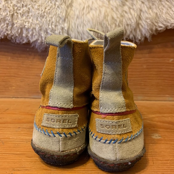 Sorel Moccasin Booties - Picture 2 of 4